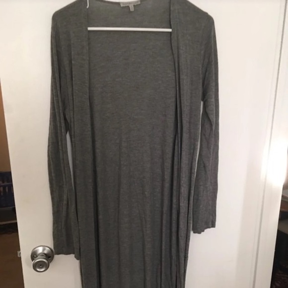 Charlotte Russe Duster Cardigan - Picture 2 of 2